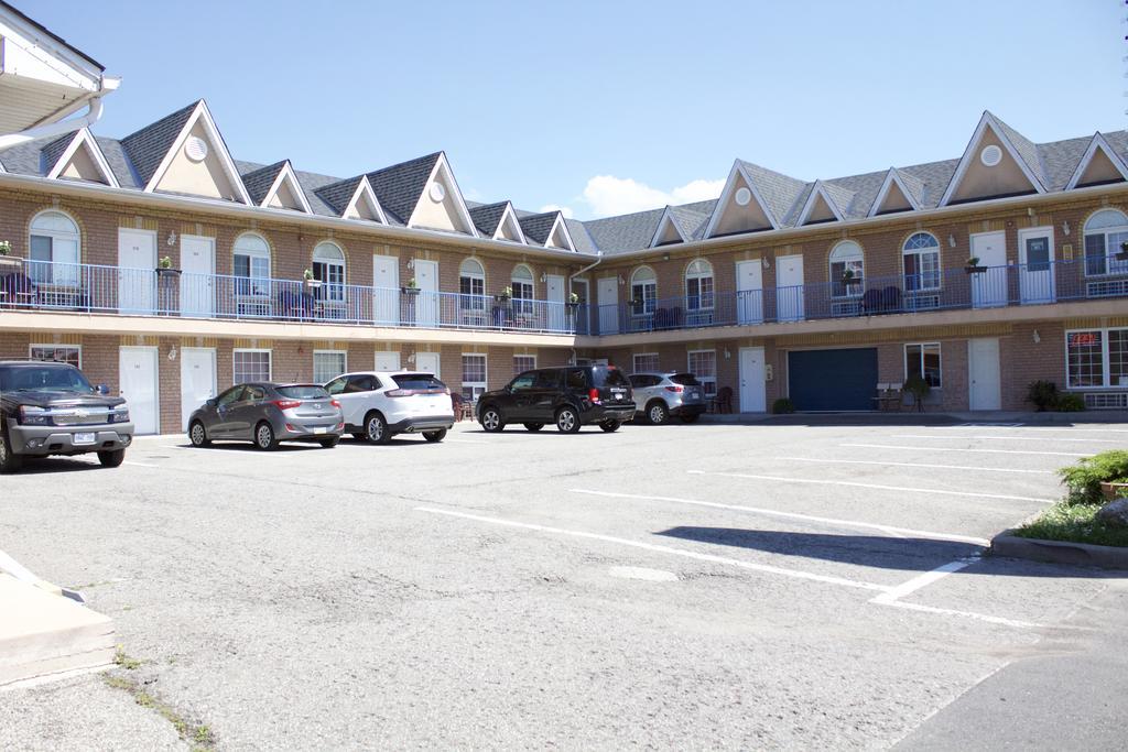Grewals Inn And Suites Niagarawatervallen Buitenkant foto