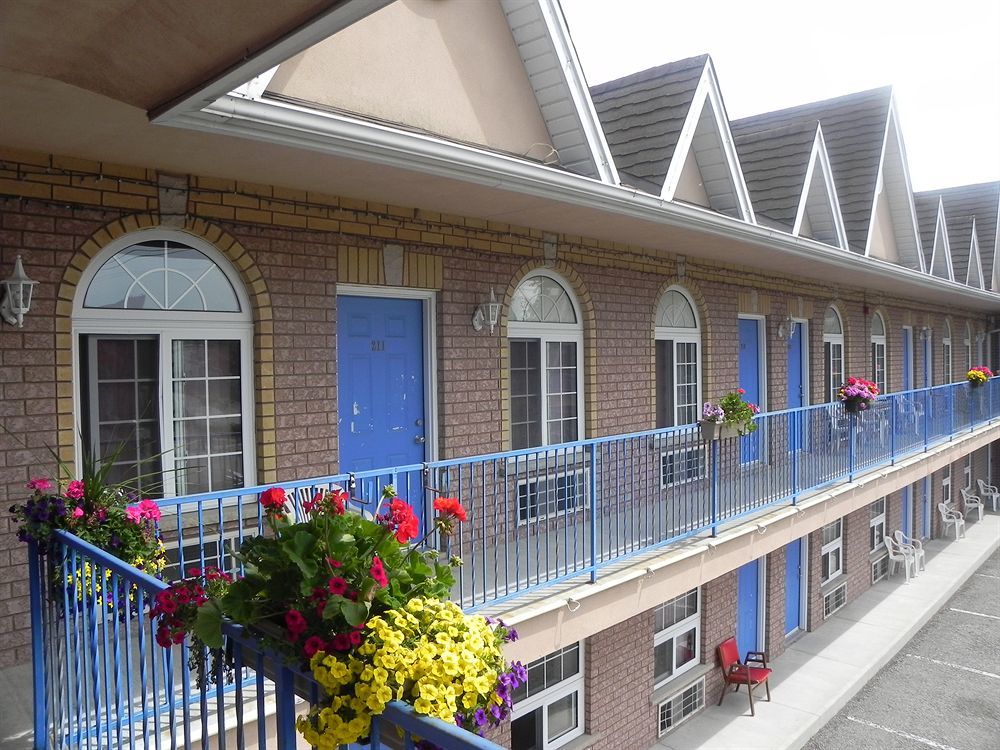 Grewals Inn And Suites Niagarawatervallen Buitenkant foto