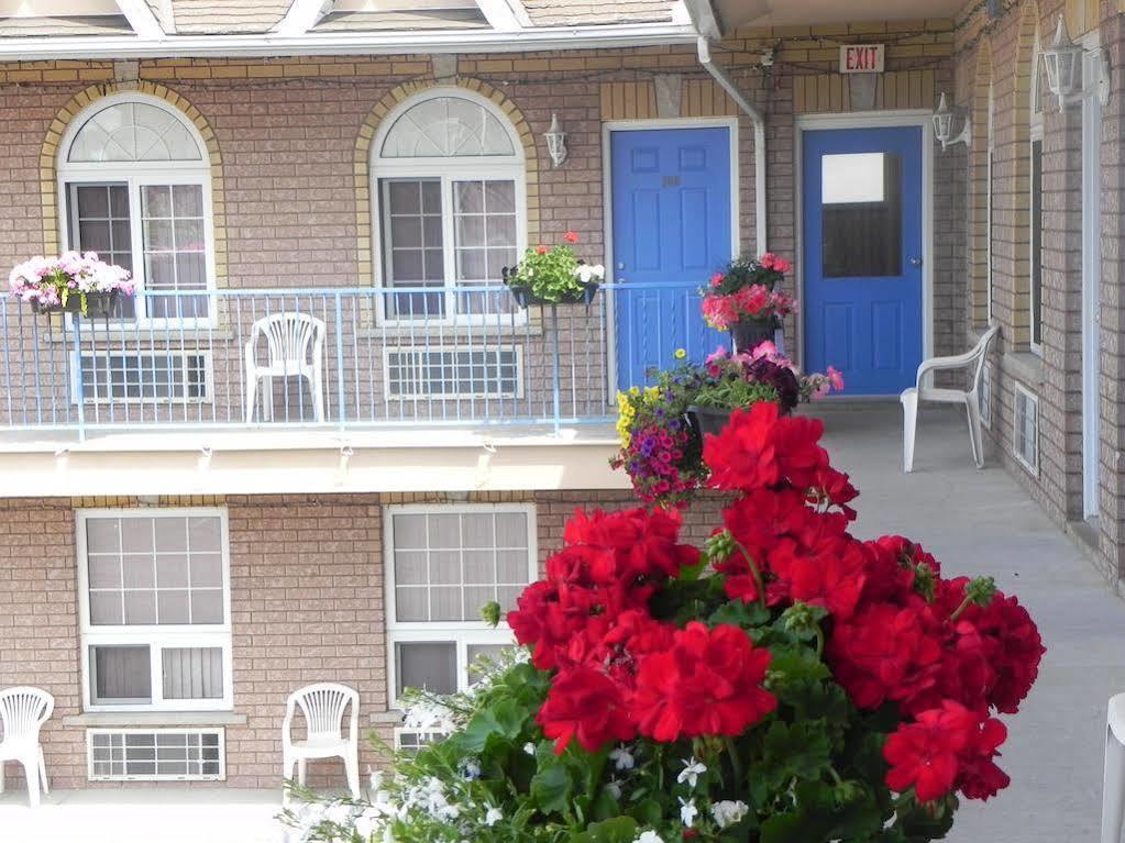 Grewals Inn And Suites Niagarawatervallen Buitenkant foto